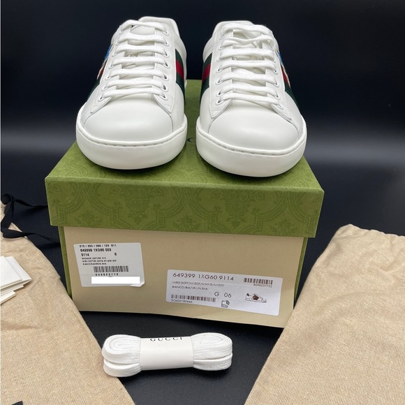 GUCCI ACE DONALD DUCK SNEAKERS WHITE, RED & GREEN - Picture 7 of 9